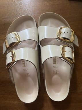 Birkenstock Arizona Big Buckle High Shine Ecru size 37